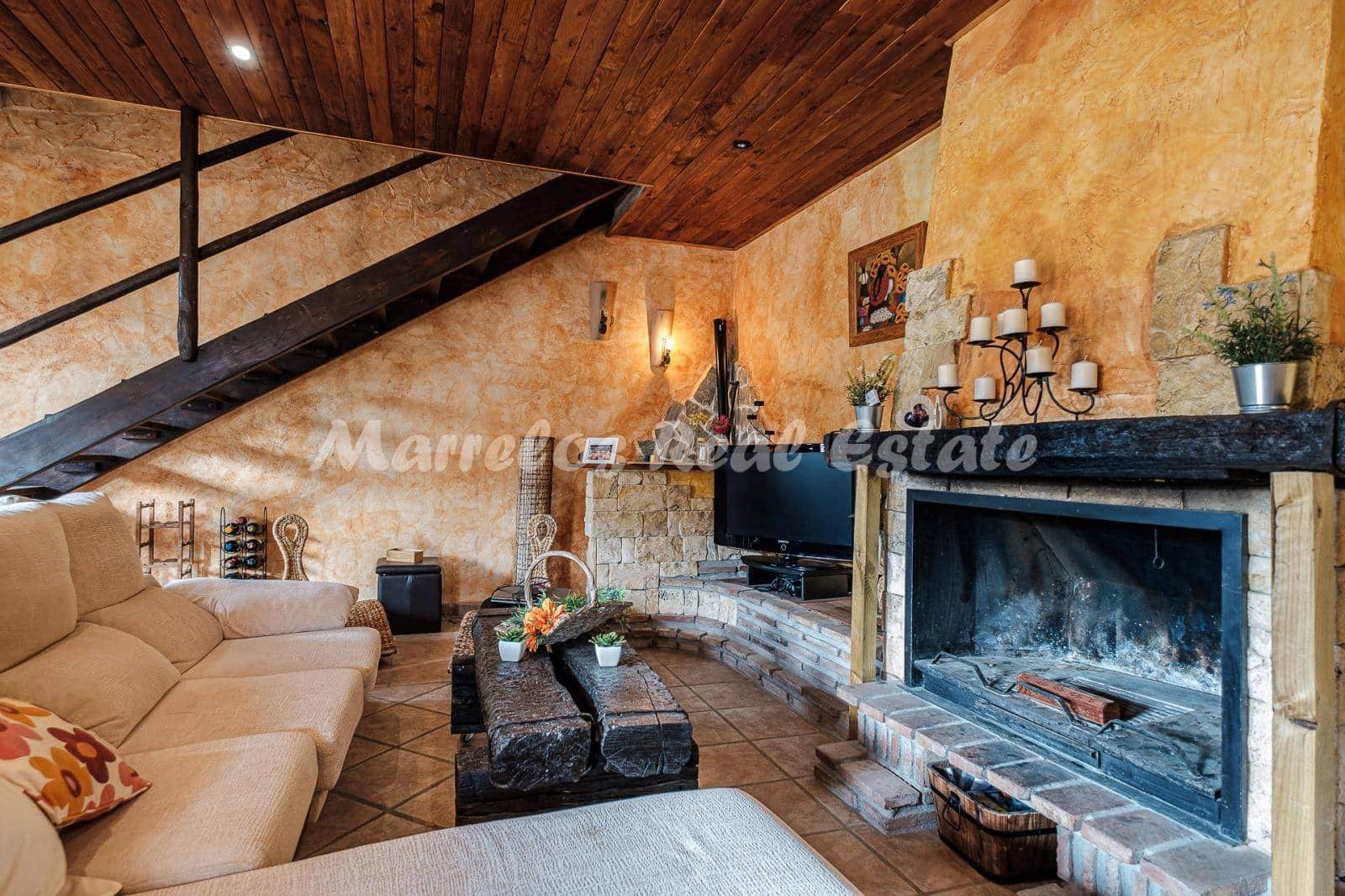 3 soveværelse Byhus til salg i Riogordo med swimmingpool - € 650.000 (Ref: 5974818)