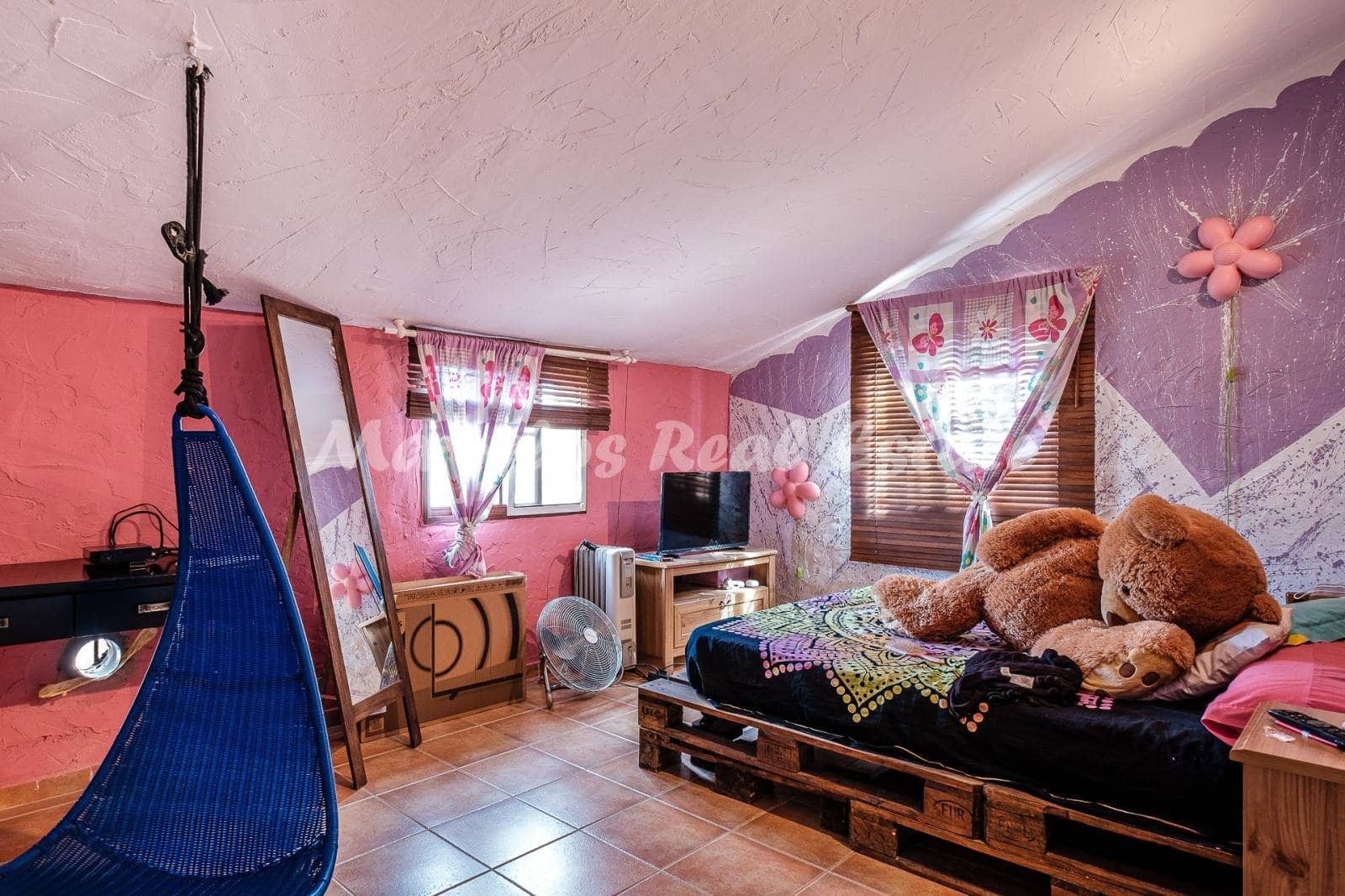 3 soveværelse Byhus til salg i Riogordo med swimmingpool - € 650.000 (Ref: 5974818)