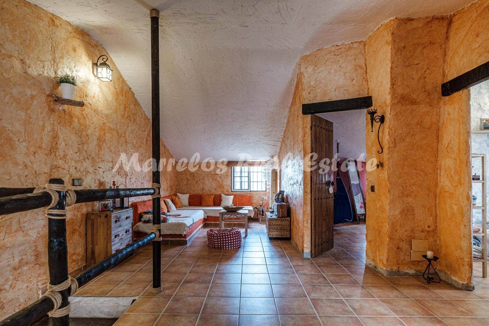 3 soveværelse Byhus til salg i Riogordo med swimmingpool - € 650.000 (Ref: 5974818)