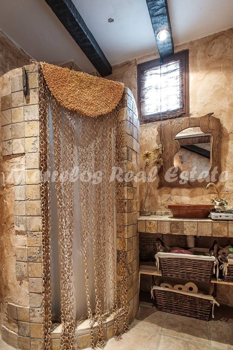 3 soveværelse Byhus til salg i Riogordo med swimmingpool - € 650.000 (Ref: 5974818)