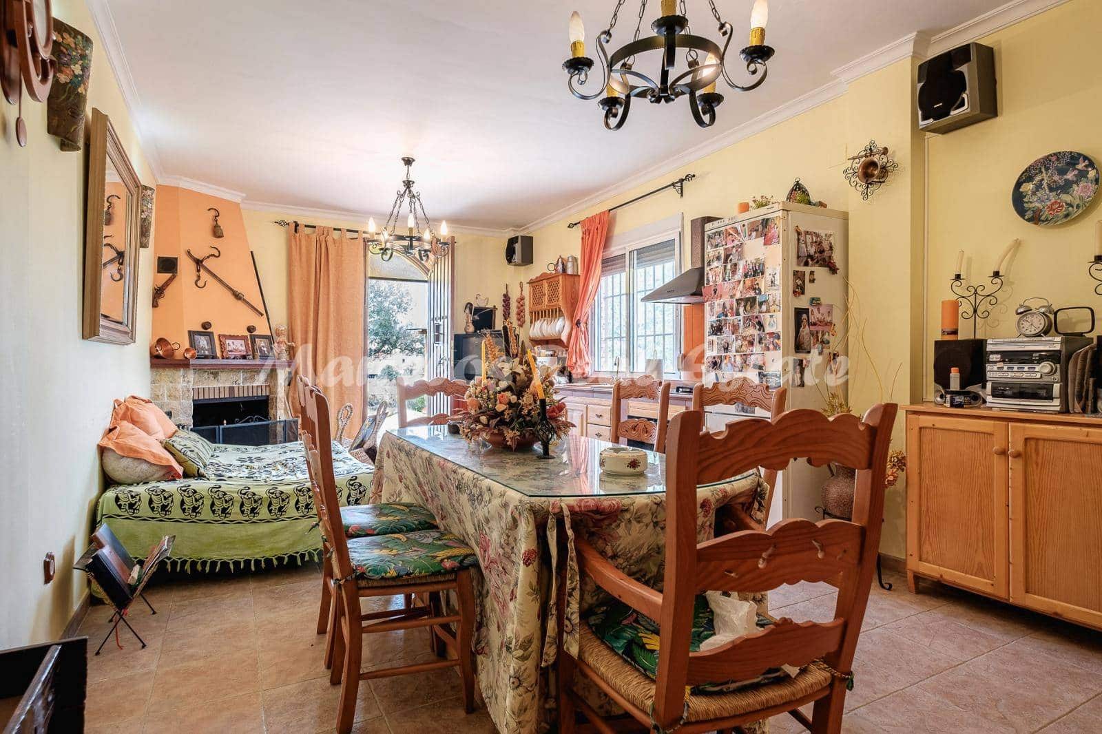 3 soveværelse Byhus til salg i Riogordo med swimmingpool - € 650.000 (Ref: 5974818)