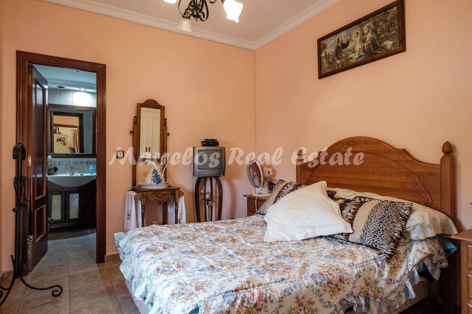 3 soveværelse Byhus til salg i Riogordo med swimmingpool - € 650.000 (Ref: 5974818)