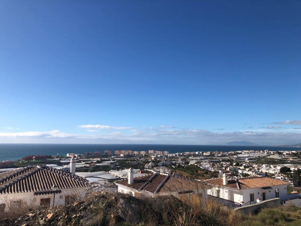 Grunde uden byggetilladelser til salg i Torrox - € 175.000 (Ref: 6744021)