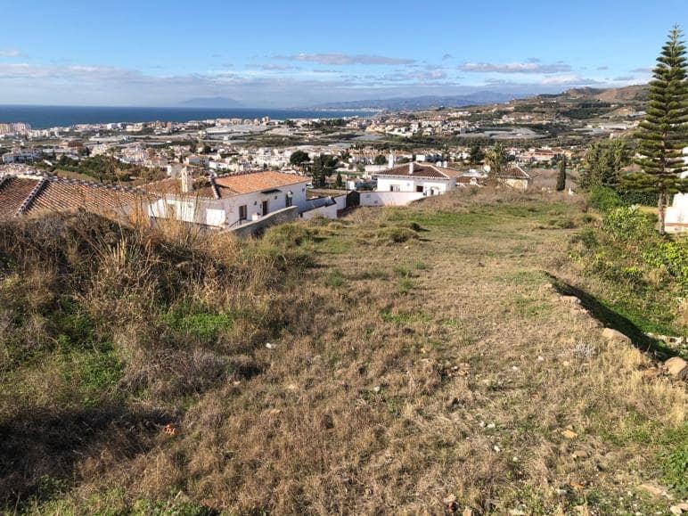Grunde uden byggetilladelser til salg i Torrox - € 175.000 (Ref: 6744021)
