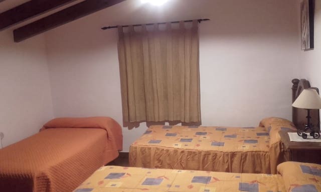 Byhus til salg i Riogordo - € 670.000 (Ref: 6744028)