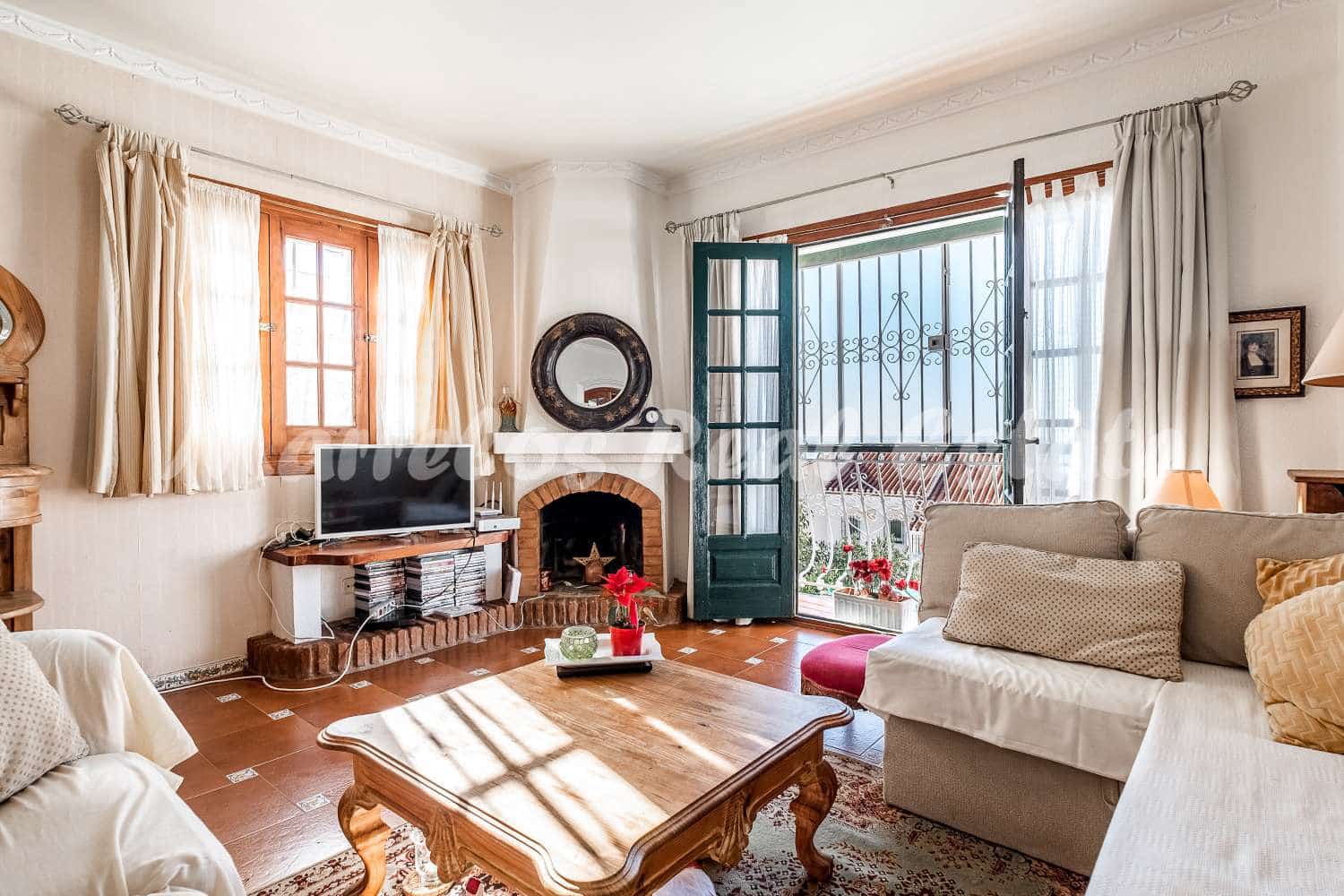 5 sovrum Villa till salu i Nerja - 499 000 € (Ref: 7340178)