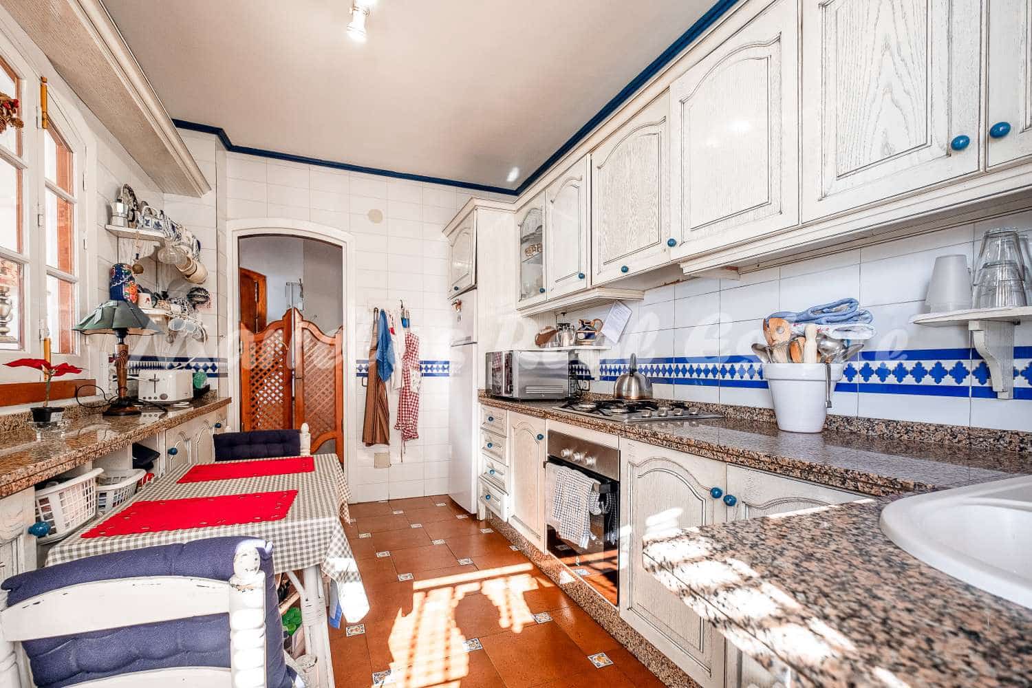 5 sovrum Villa till salu i Nerja - 499 000 € (Ref: 7340178)