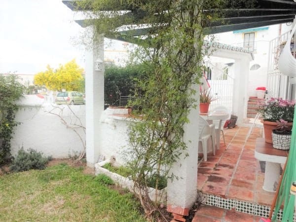 5 sovrum Villa till salu i Nerja - 499 000 € (Ref: 7340178)