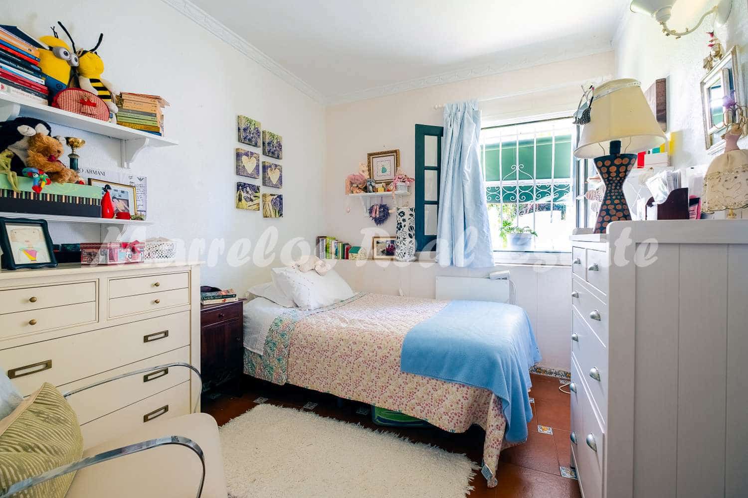 5 sovrum Villa till salu i Nerja - 499 000 € (Ref: 7340178)