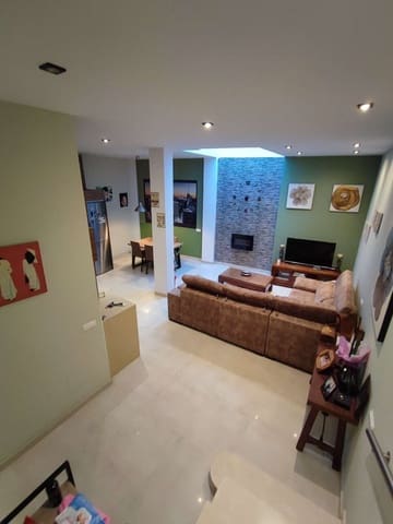 3 soveværelse Byhus til salg i Nerja med garage - € 750.000 (Ref: 7935629)