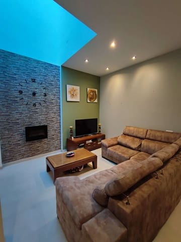 3 soveværelse Byhus til salg i Nerja med garage - € 750.000 (Ref: 7935629)