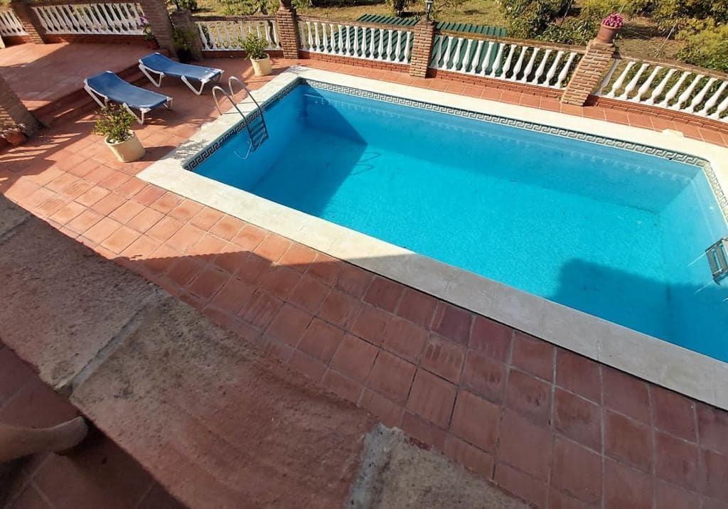 4 camera da letto Finca/Casa di Campagna in vendita in Nerja con piscina - 650.000 € (Rif: 7957279)
