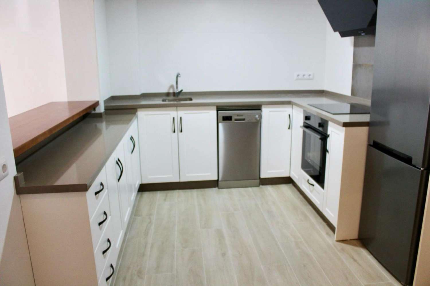 5 bedroom Terraced Villa for sale in Frigiliana with garage - € 560,000 (Ref: 8054098)