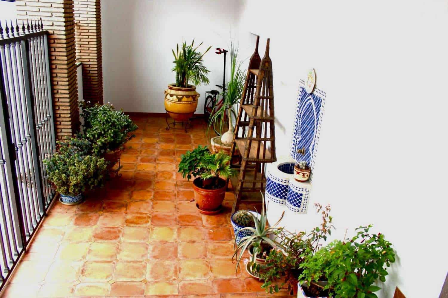 5 bedroom Terraced Villa for sale in Frigiliana with garage - € 560,000 (Ref: 8054098)