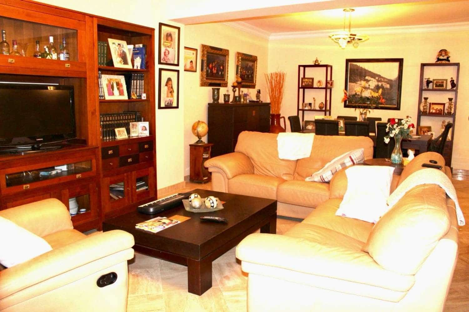 5 bedroom Terraced Villa for sale in Frigiliana with garage - € 560,000 (Ref: 8054098)