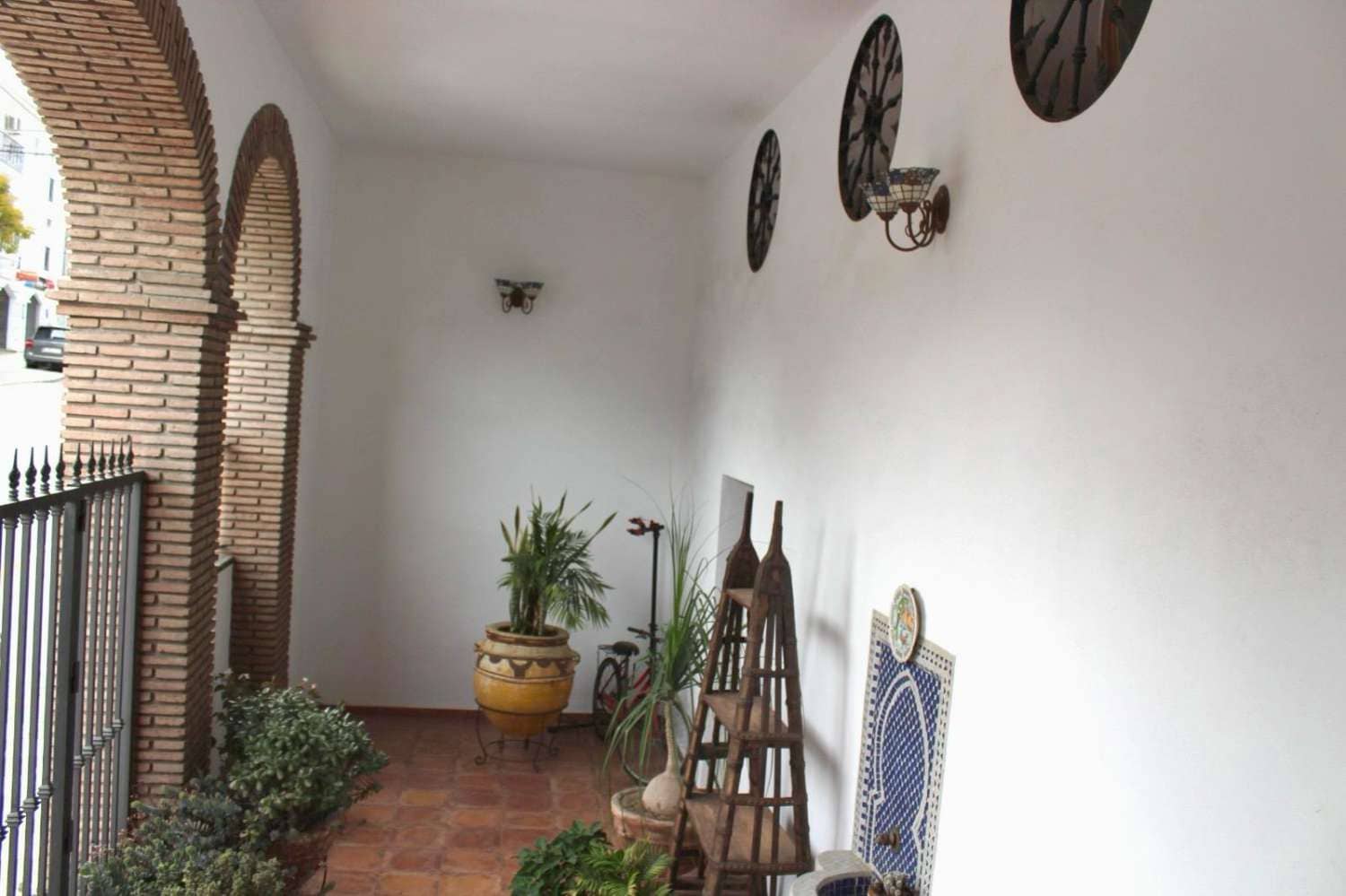 5 bedroom Terraced Villa for sale in Frigiliana with garage - € 560,000 (Ref: 8054098)