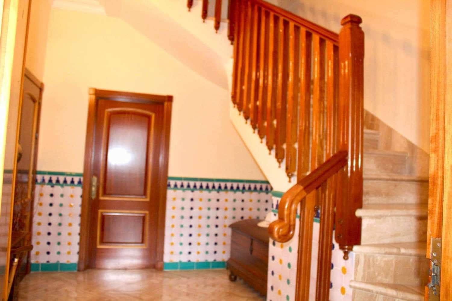 5 bedroom Terraced Villa for sale in Frigiliana with garage - € 560,000 (Ref: 8054098)