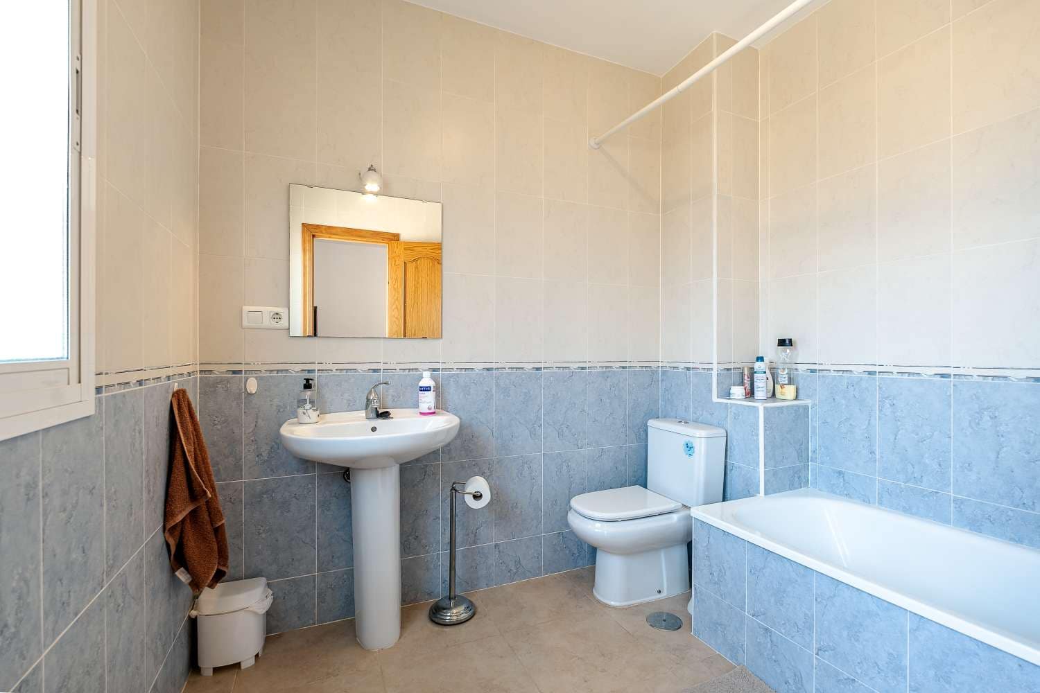 2 soveværelse Semi-Rækkehus til salg i Nerja - € 399.000 (Ref: 8353760)