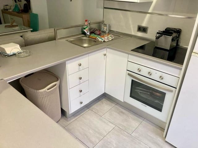 2 Zimmer Apartment zu verkaufen in Nerja mit Pool - 265.200 € (Ref: 8544500)