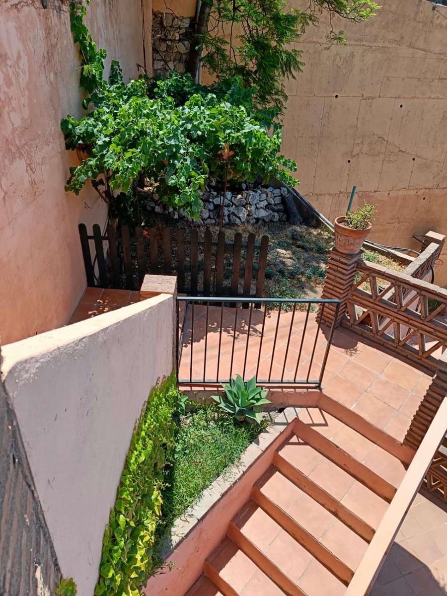 5 soveværelse Villa til salg i Almunecar med swimmingpool - € 845.000 (Ref: 8590385)