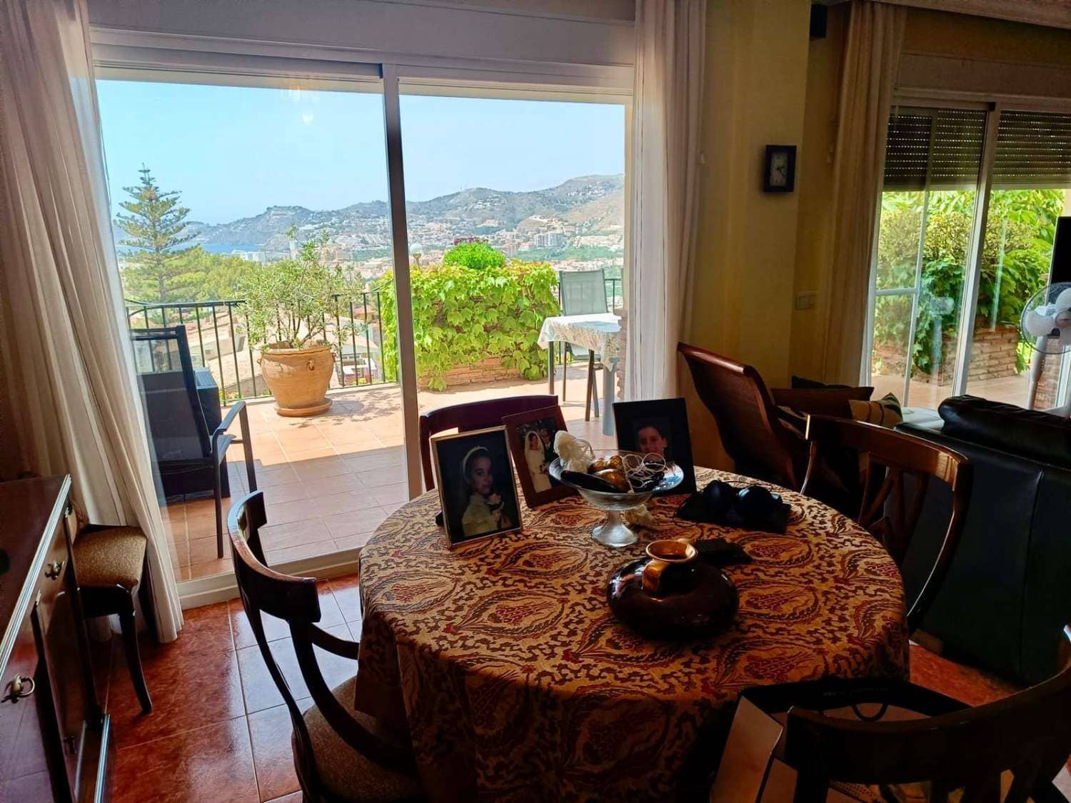 5 soveværelse Villa til salg i Almunecar med swimmingpool - € 845.000 (Ref: 8590385)