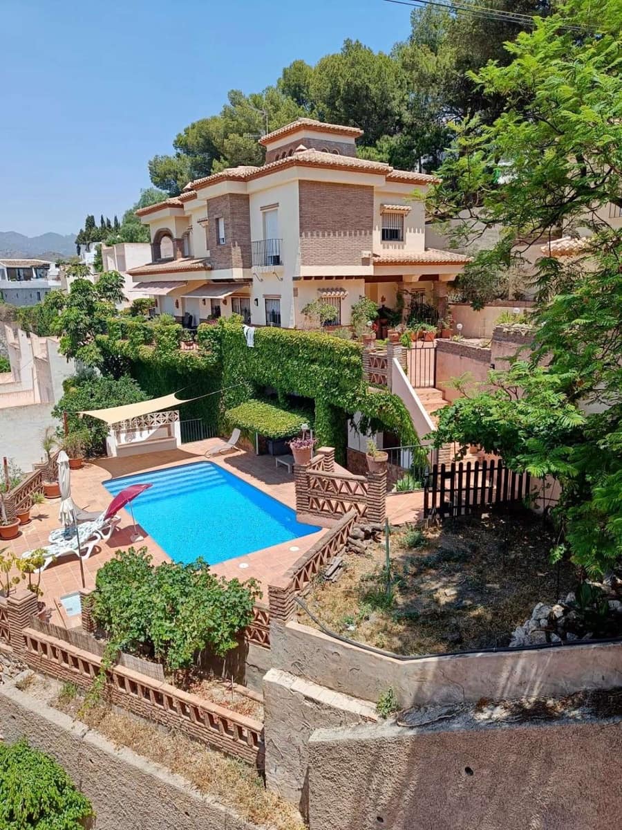 5 soveværelse Villa til salg i Almunecar med swimmingpool - € 845.000 (Ref: 8590385)