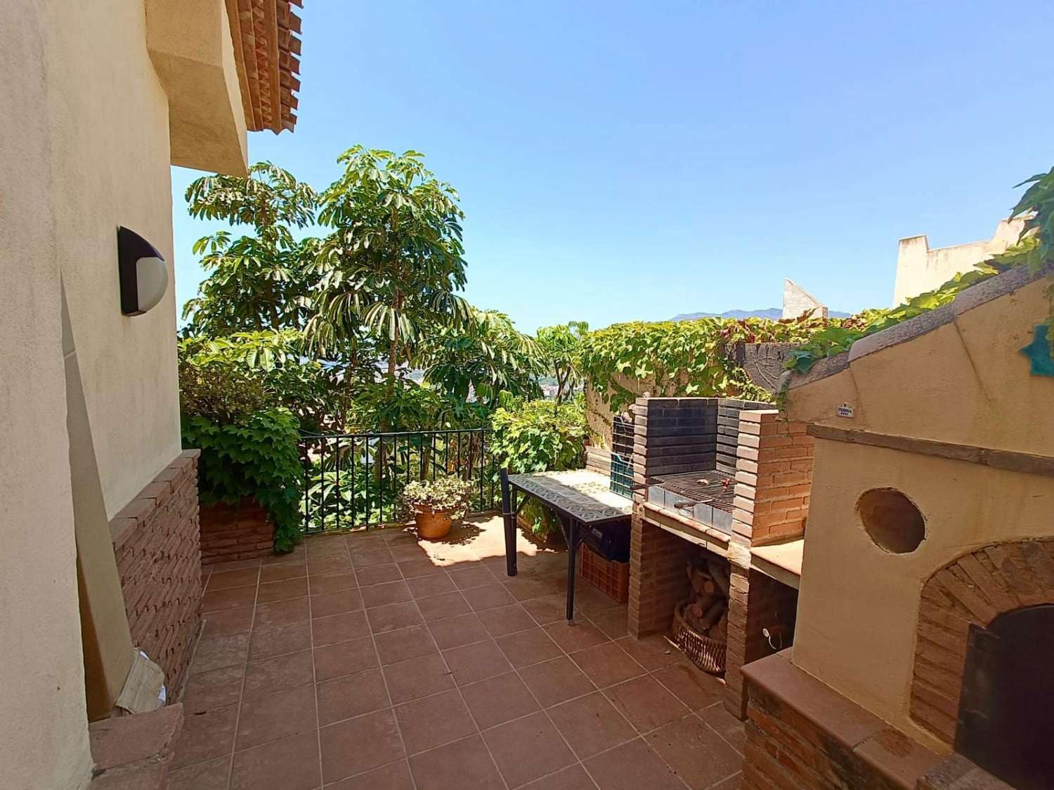 5 soveværelse Villa til salg i Almunecar med swimmingpool - € 845.000 (Ref: 8590385)