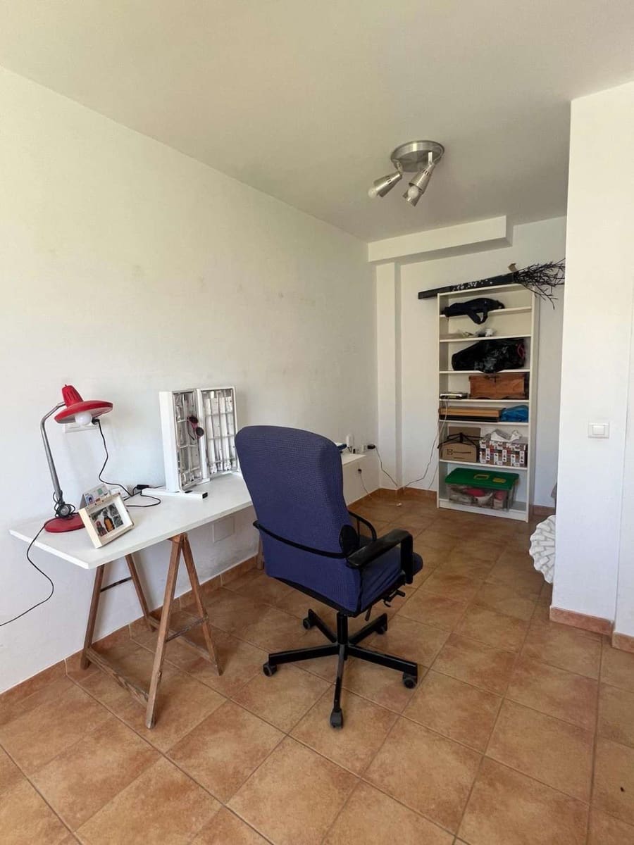 4 sypialnia Dom na sprzedaż w Nerja z basenem garażem - 385 000 € (Ref: 8752224)