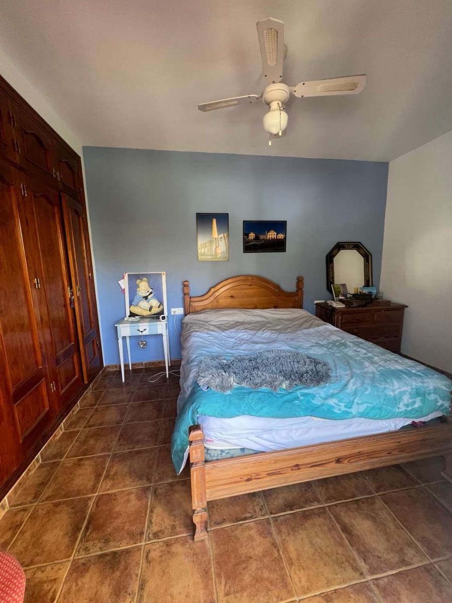 4 sypialnia Dom na sprzedaż w Nerja z basenem garażem - 385 000 € (Ref: 8752224)