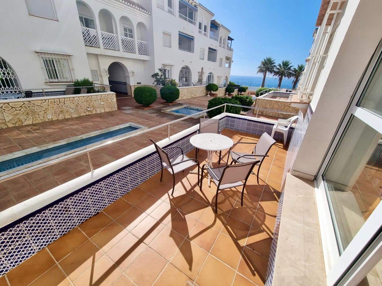 2 bedroom Apartment for sale in Nerja with pool - € 439,000 (Ref: 8912808)