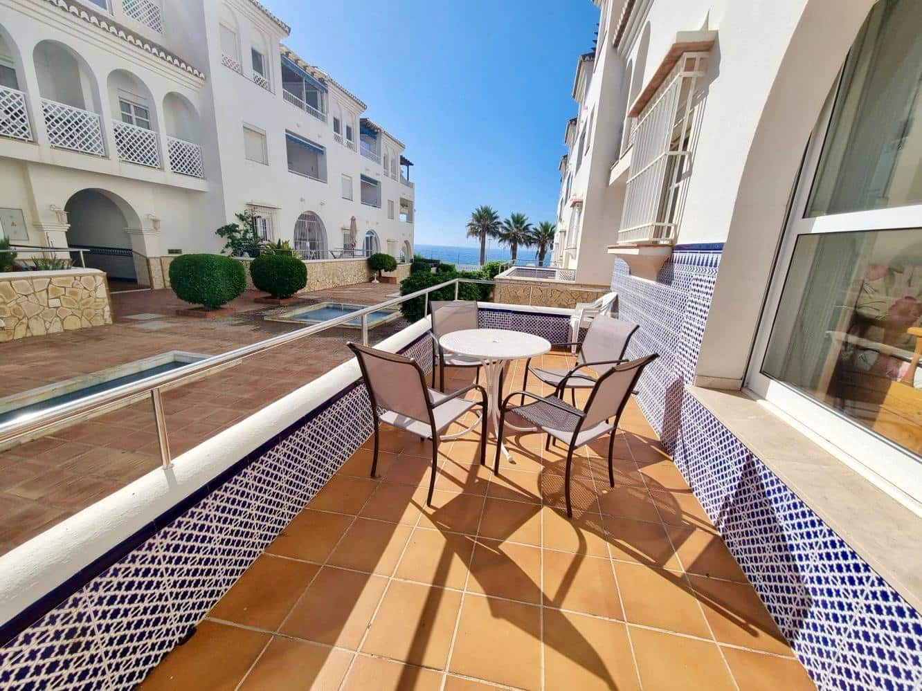 2 bedroom Apartment for sale in Nerja with pool - € 439,000 (Ref: 8912808)