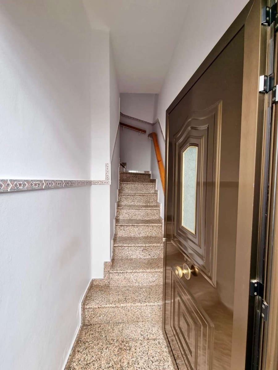 3 sypialnia Dom na sprzedaż w Nerja - 299 000 € (Ref: 8928555)