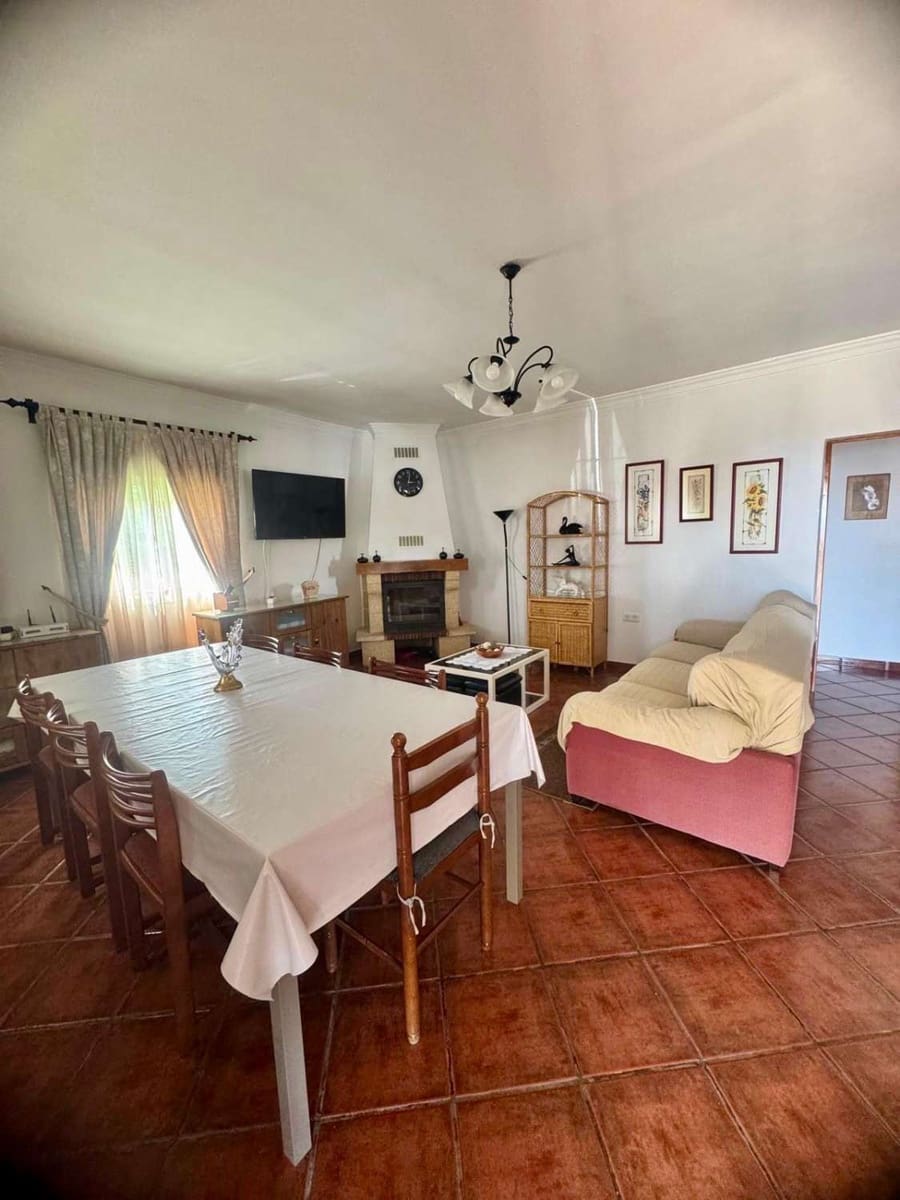 3 sovrum Finca/Hus på landet till salu i Lagos med pool - 578 000 € (Ref: 8942767)