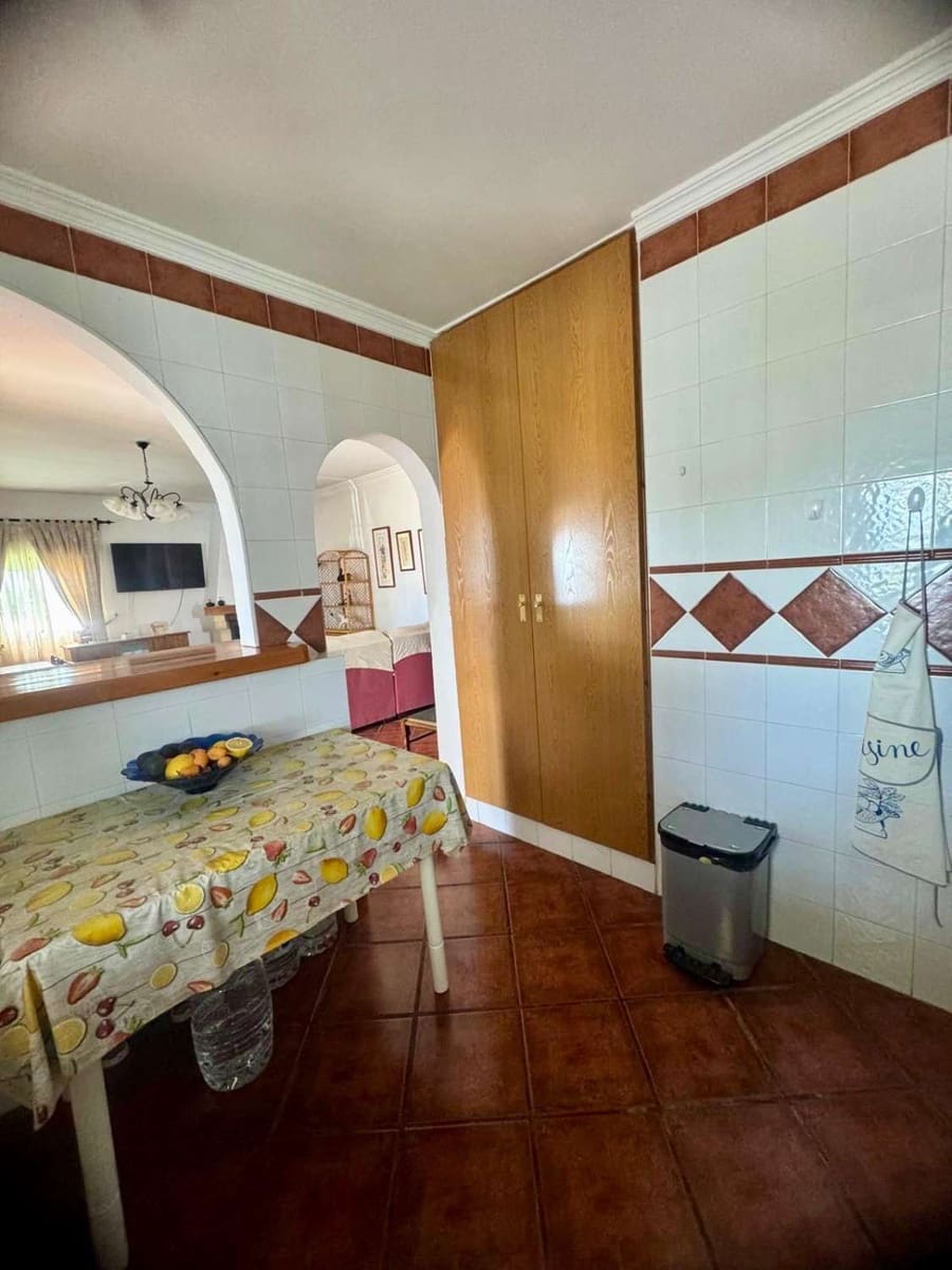 3 sovrum Finca/Hus på landet till salu i Lagos med pool - 578 000 € (Ref: 8942767)