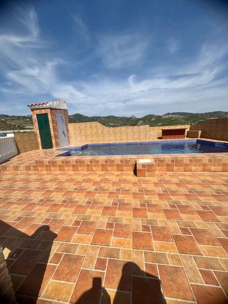 3 sovrum Finca/Hus på landet till salu i Lagos med pool - 578 000 € (Ref: 8942767)