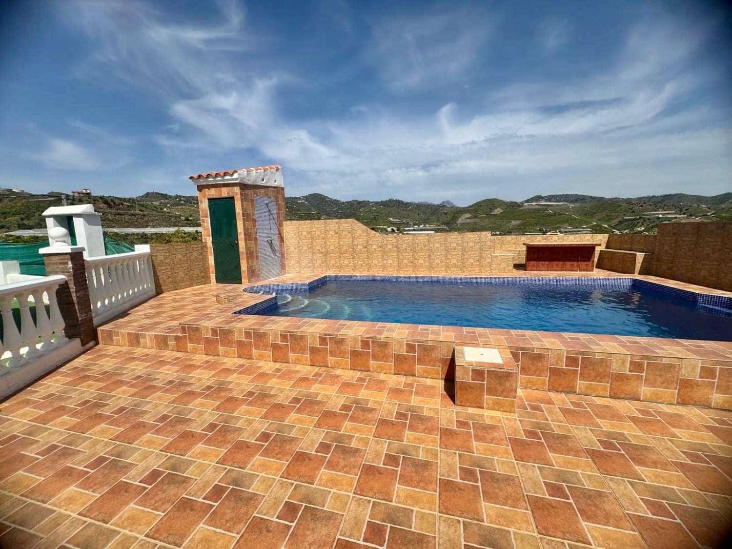 3 sovrum Finca/Hus på landet till salu i Lagos med pool - 578 000 € (Ref: 8942767)