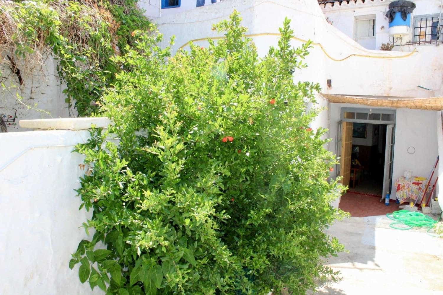 Dom na sprzedaż w Nerja - 720 000 € (Ref: 8982198)