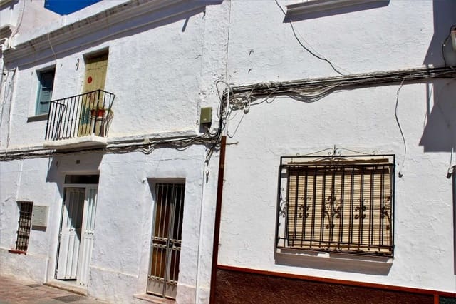 Dom na sprzedaż w Nerja - 720 000 € (Ref: 8982198)