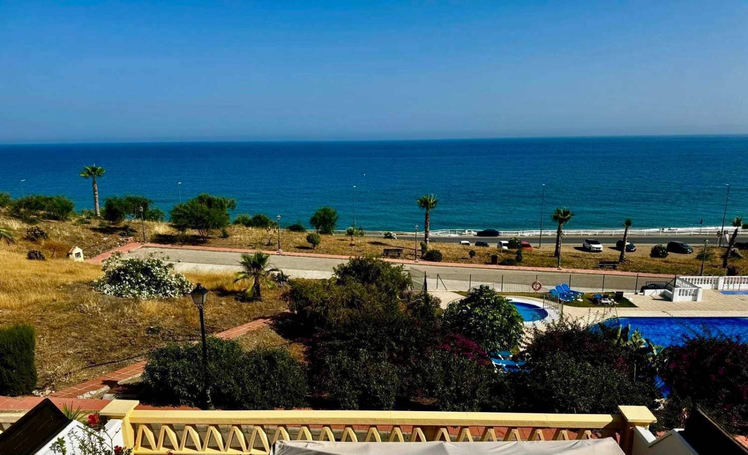 4 quarto Moradia em Banda para venda em Torrox com piscina - 490 000 € (Ref: 9074909)