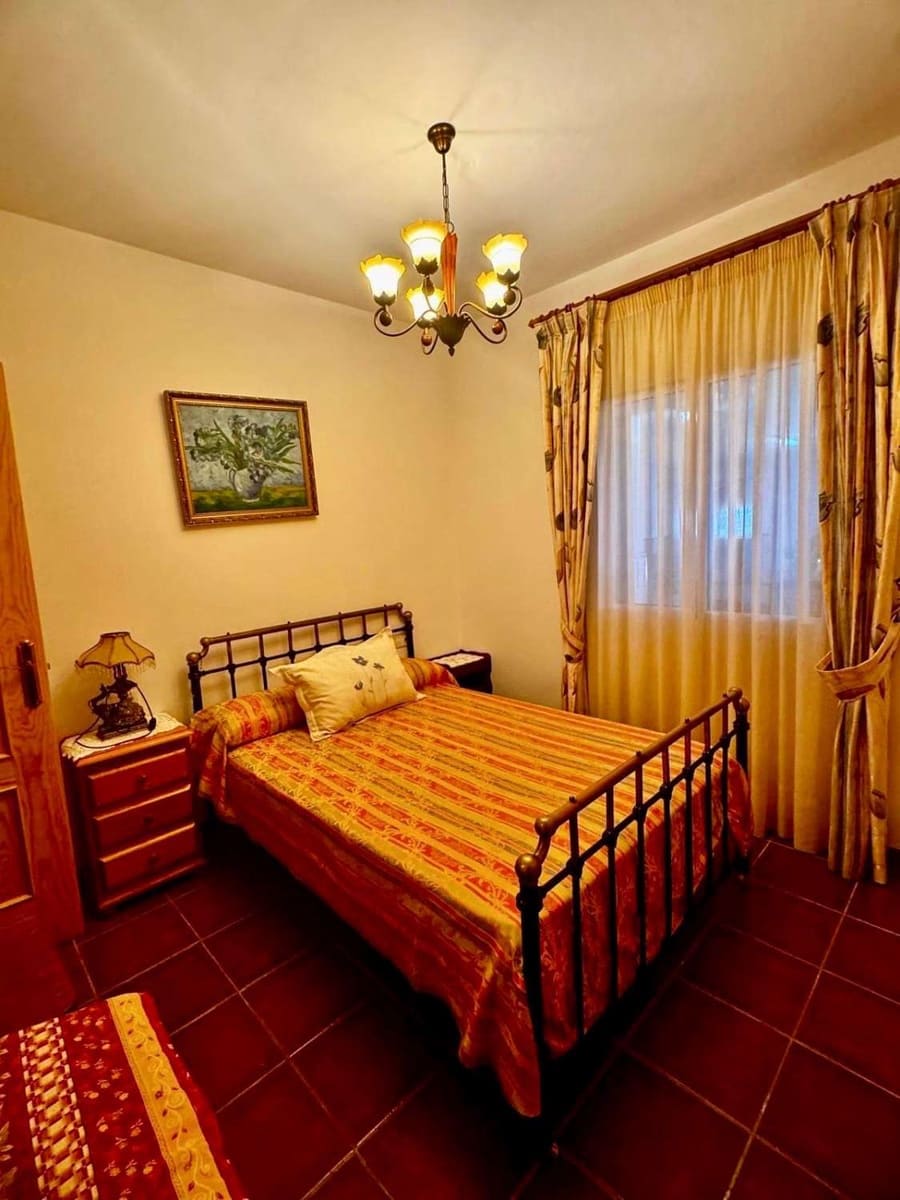 4 quarto Moradia em Banda para venda em Torrox com piscina - 490 000 € (Ref: 9074909)