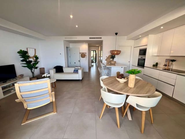 Apartamento de 2 habitaciones en Torrox en venta con piscina garaje - 399.000 € (Ref: 9134142)