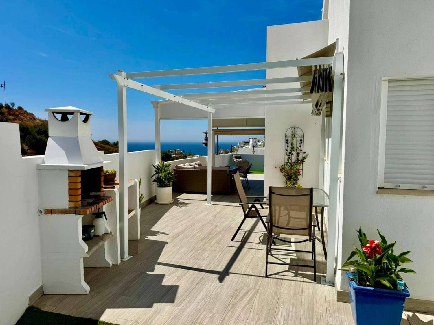 3 bedroom Villa for sale in Torrox with pool - € 490,000 (Ref: 9228375)