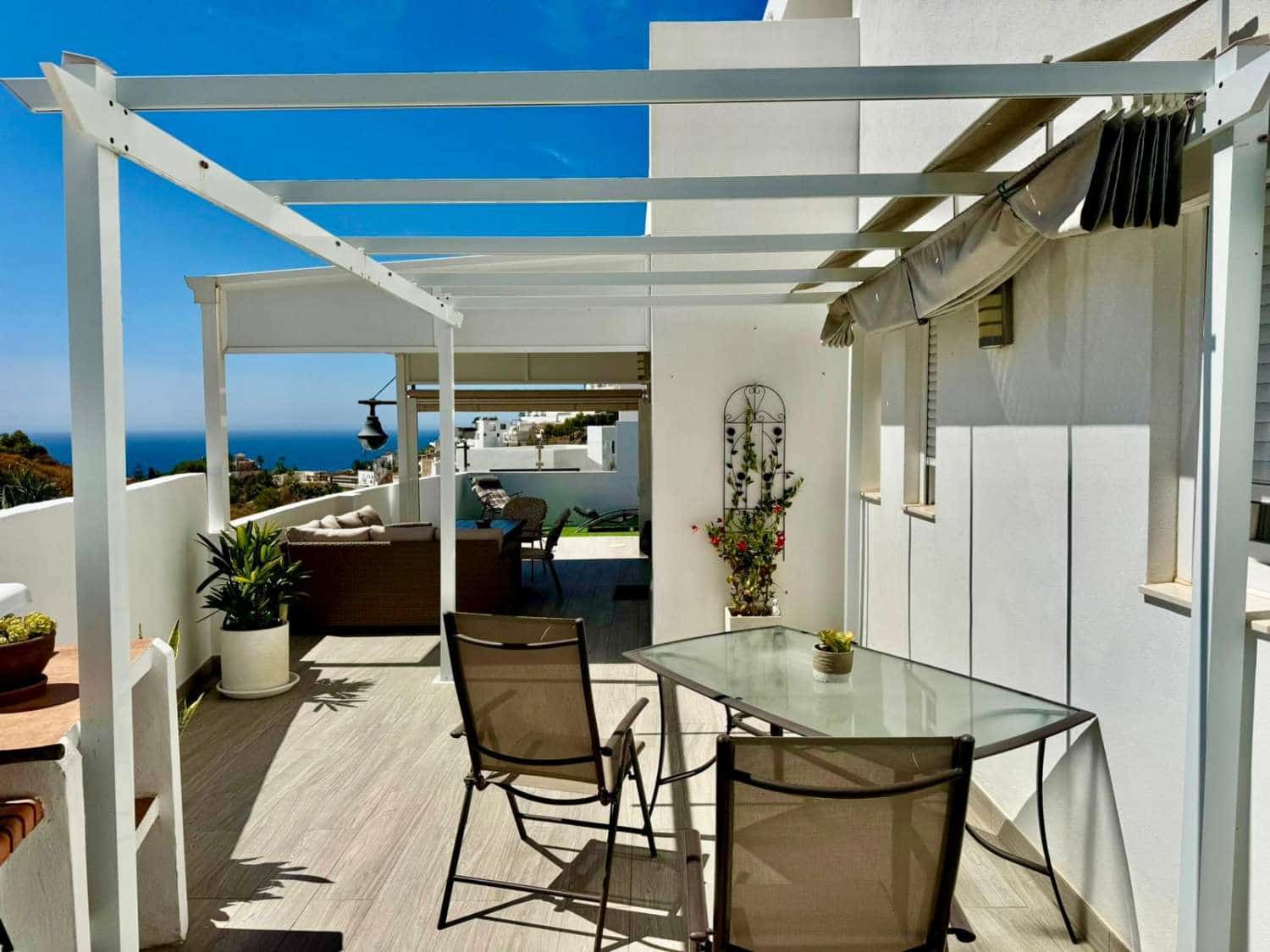 3 bedroom Villa for sale in Torrox with pool - € 490,000 (Ref: 9228375)