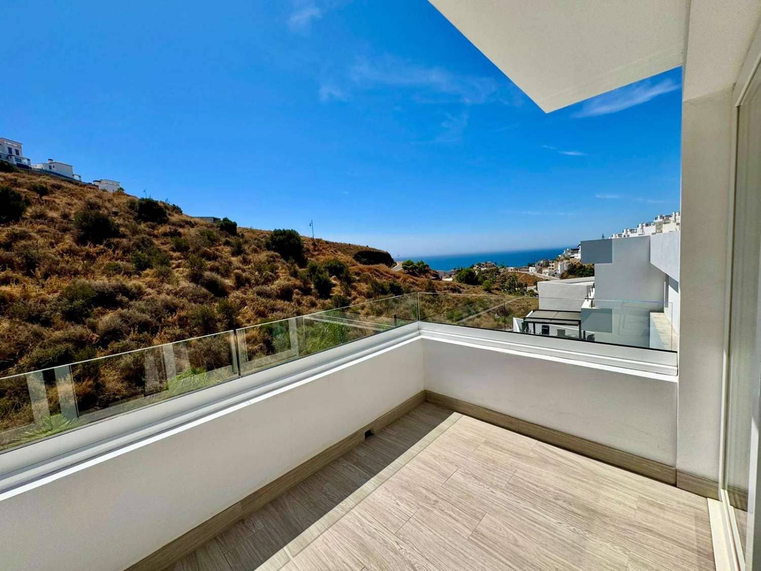 3 bedroom Villa for sale in Torrox with pool - € 490,000 (Ref: 9228375)