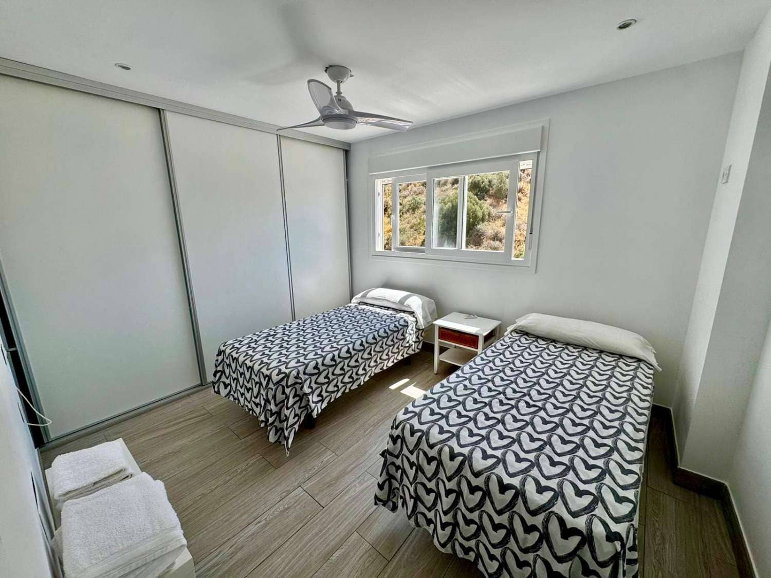 3 bedroom Villa for sale in Torrox with pool - € 490,000 (Ref: 9228375)