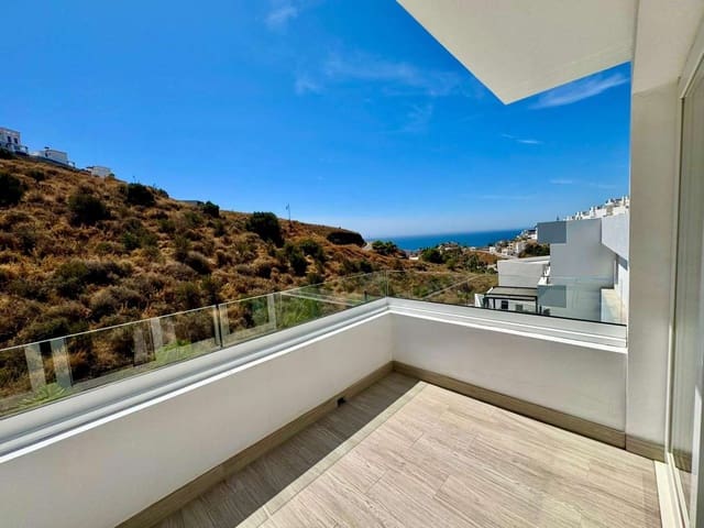 3 soveværelse Villa til salg i Torrox med swimmingpool - € 490.000 (Ref: 9228375)