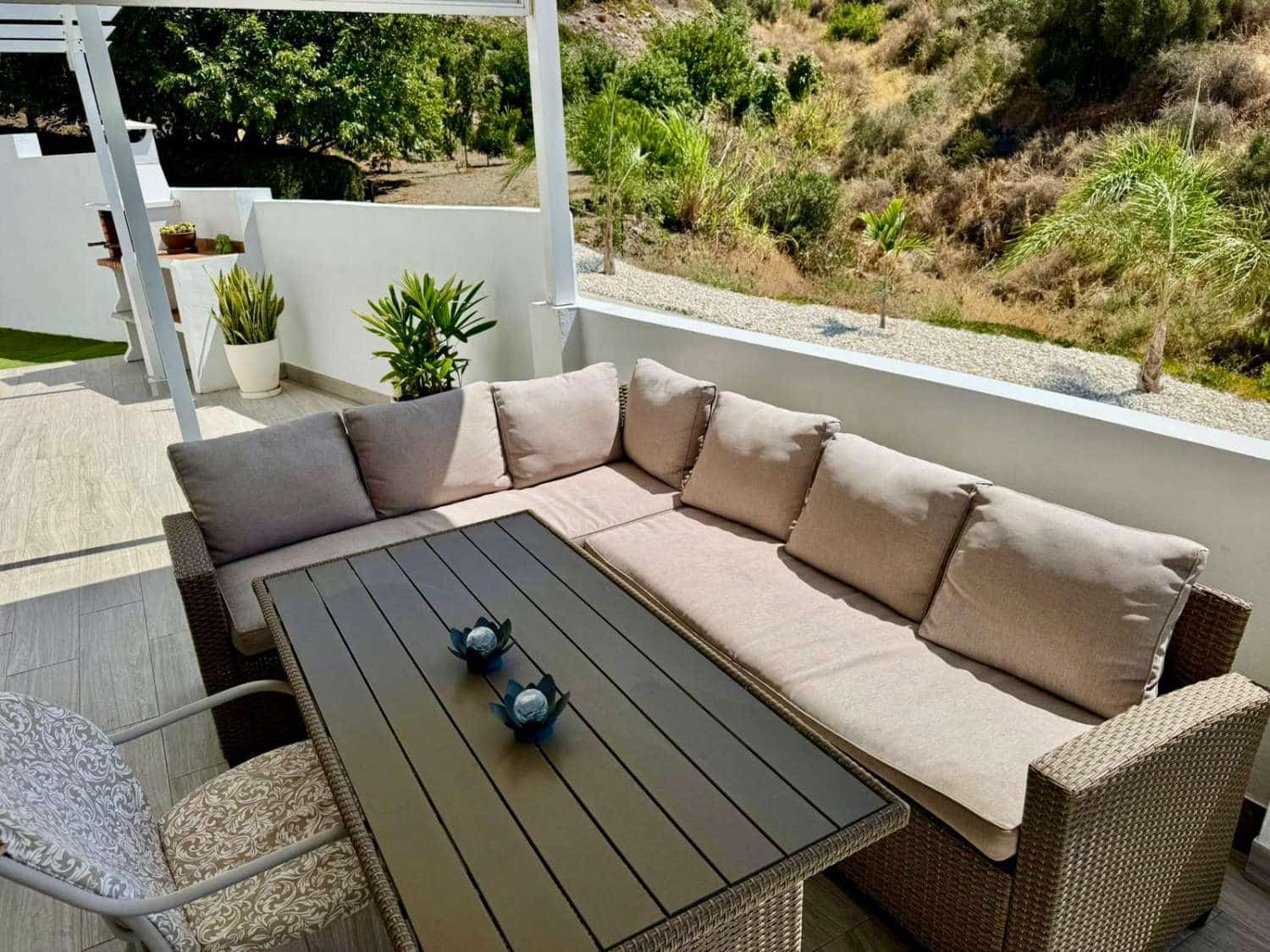 3 bedroom Villa for sale in Torrox with pool - € 490,000 (Ref: 9228375)