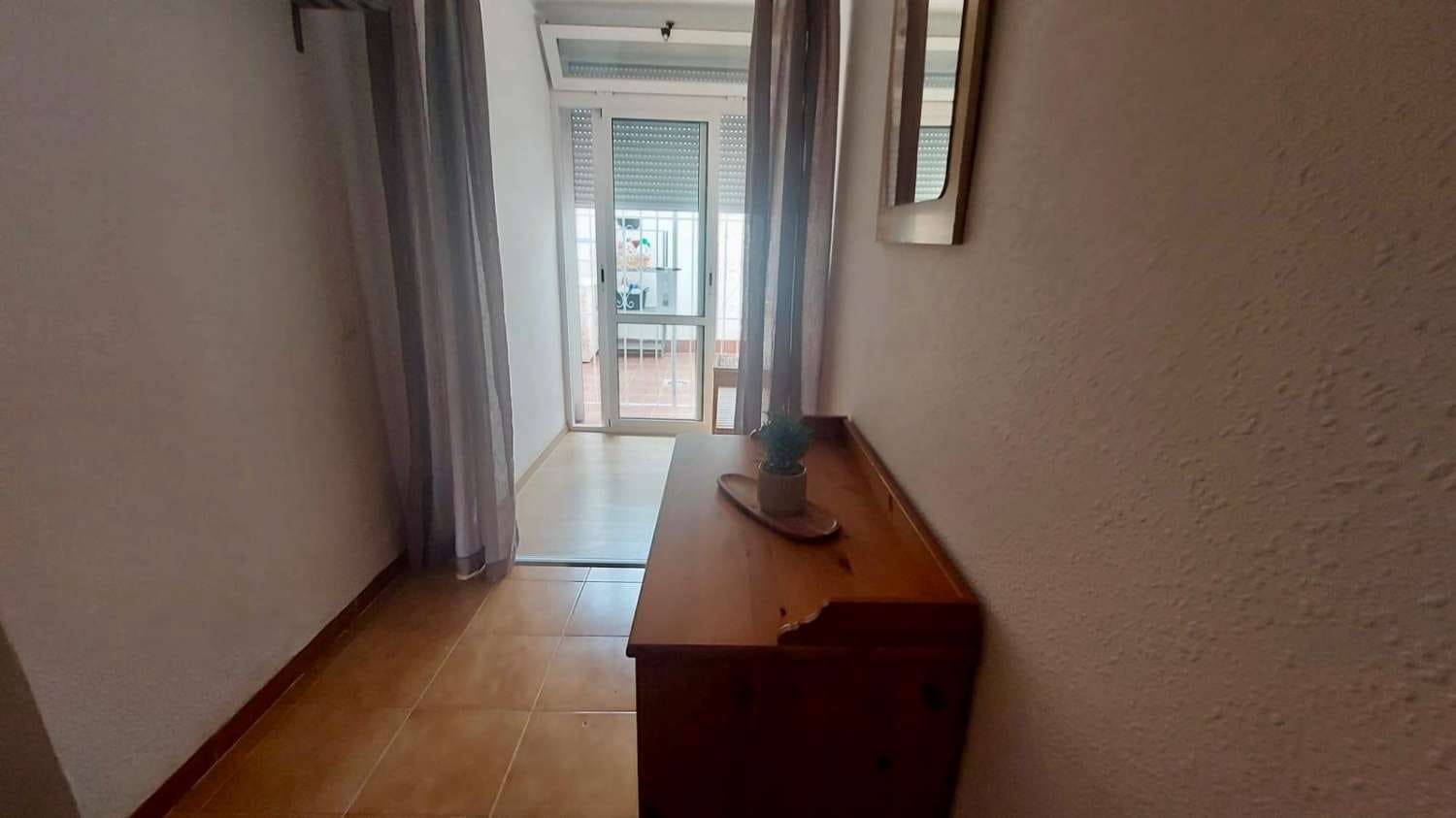 3 makuuhuone Omakotitalo myytävänä paikassa Nerja mukana uima-altaan - 325 000 € (Ref: 9236173)