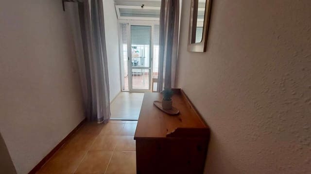 3 makuuhuone Omakotitalo myytävänä paikassa Nerja mukana uima-altaan - 325 000 € (Ref: 9236173)