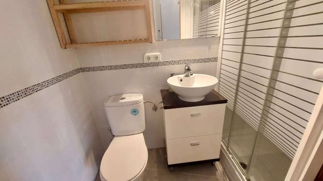 3 makuuhuone Omakotitalo myytävänä paikassa Nerja mukana uima-altaan - 325 000 € (Ref: 9236173)